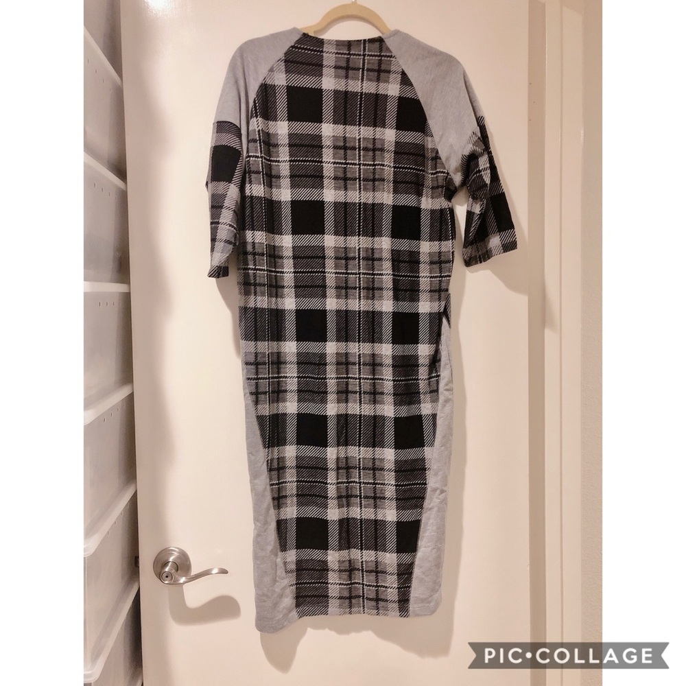 ASOS Gray Long sleeved checked Midi Dress US6